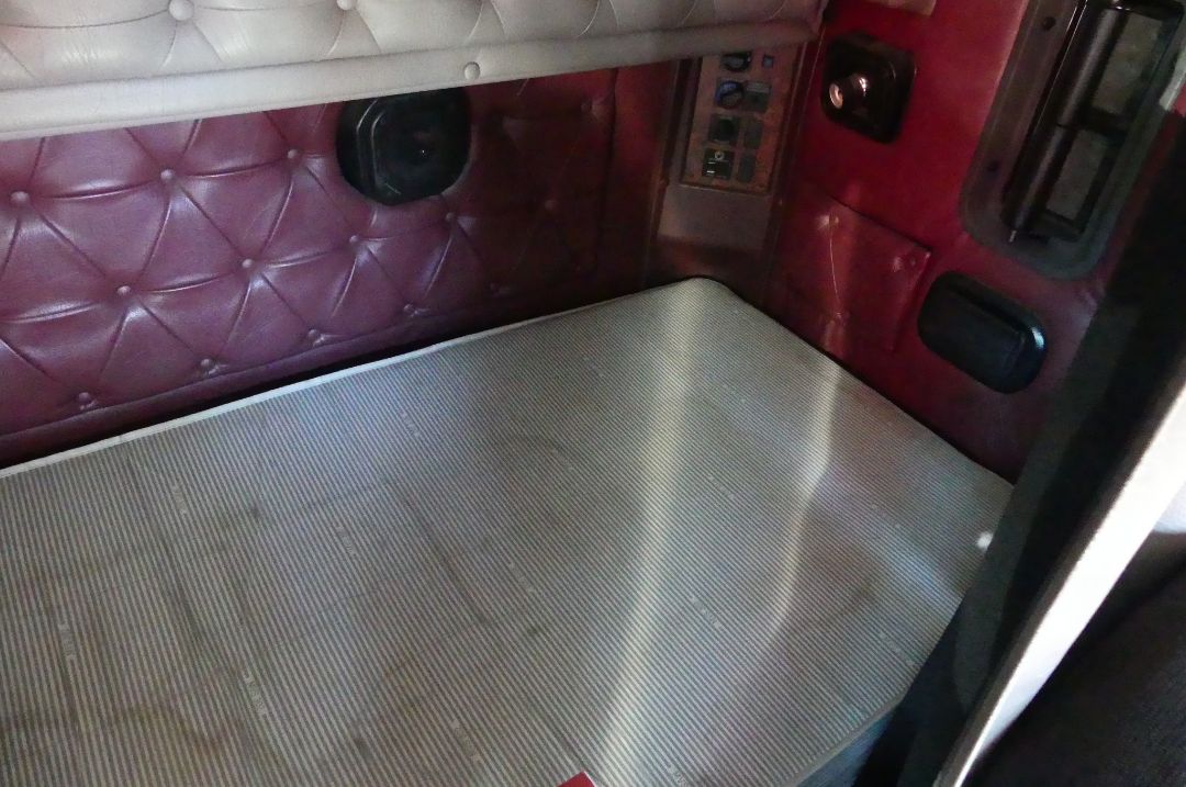 2000 INTERNATIONAL 9400i - Image 10